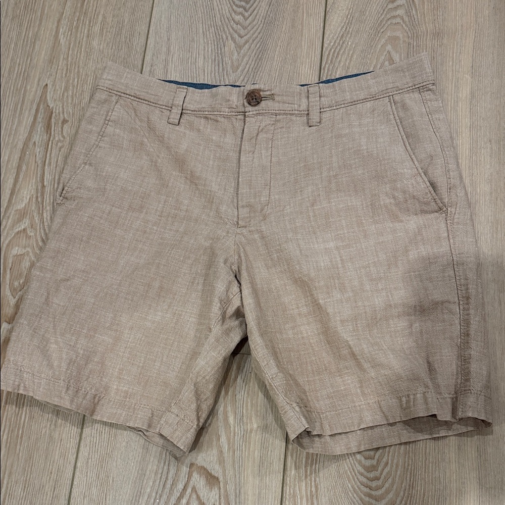 Banana Republic Men's Beige Flat Front Linen-Blend Shorts